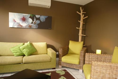 Cottage \