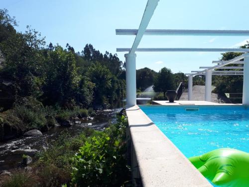 Dream corner by waterfalls, 20 min to Oporto