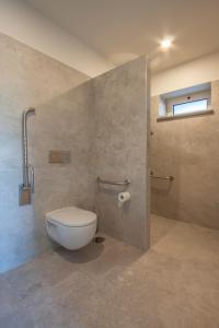 Hillside House Suites & Spa