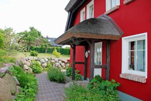 Séjour à la campagne Karolas Landhus unterm Reetdach Alt Reddevitz, Nr. 29 18586 Neu Reddevitz Mecklembourg-Poméranie