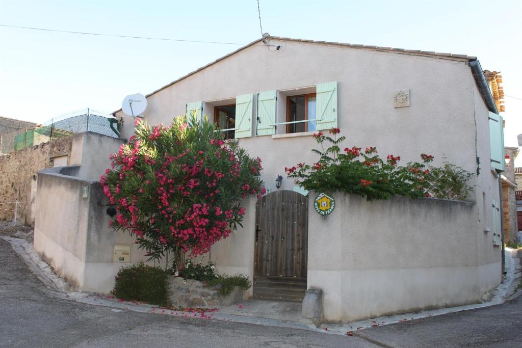 Séjour à la campagne la Cave de Jean Rue du Château 11250 Gardie