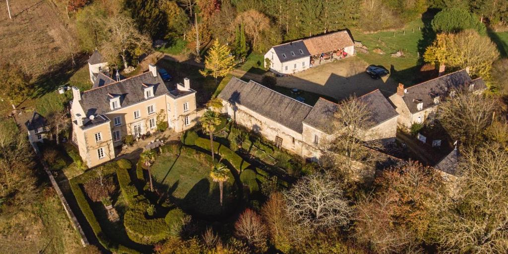 La Cour du Liège-Charming renovated country estate Route de montpollin La Cour du Liege, 49150 Clefs-Val d\'Anjou