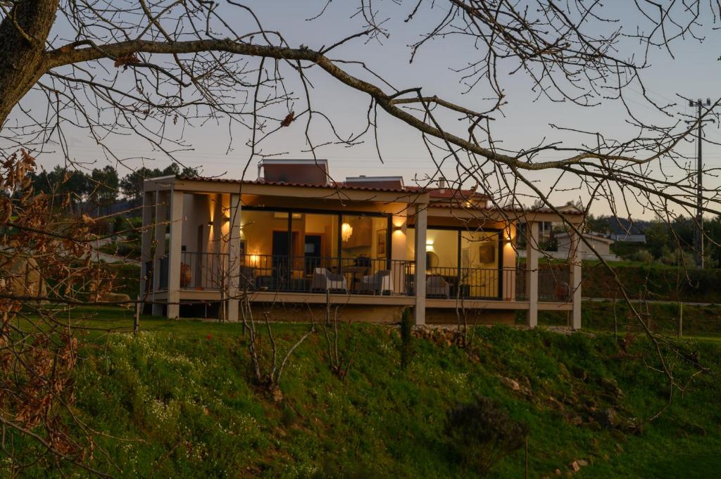 Laje da Bica Agroturismo, Covilhã, Serra Da Estrela Rua Ribeiro de moinho, 6200-572 Ferro