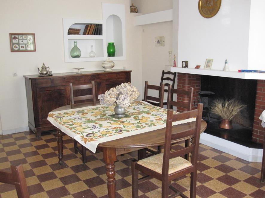 Séjour à la campagne Les Gîtes d'Edwige 5 Avenue de Narbonne 11360 Durban-Corbières