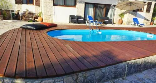 Louro's Villa - 12130AL