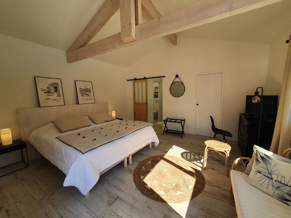 Mercedes Country House