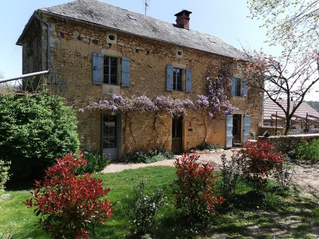 Petit chalet climatisé avec jacuzzi privé