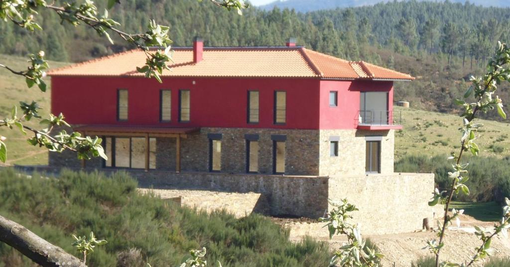 Quinta do Favacal - Agroturismo - Serra da Estrela Quinta do Favacal -Casegas - Apartado 7, 6215-380 Casegas