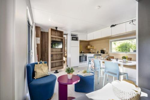 Vinéa Cottages - Hébergements haut de Gamme, Terrasse et Piscine privative