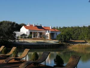 Séjour à la ferme Amor de Crianca Carvalhal do Sarilho, Caixa Postal 5224 C 7630-573  São Teotónio Alentejo