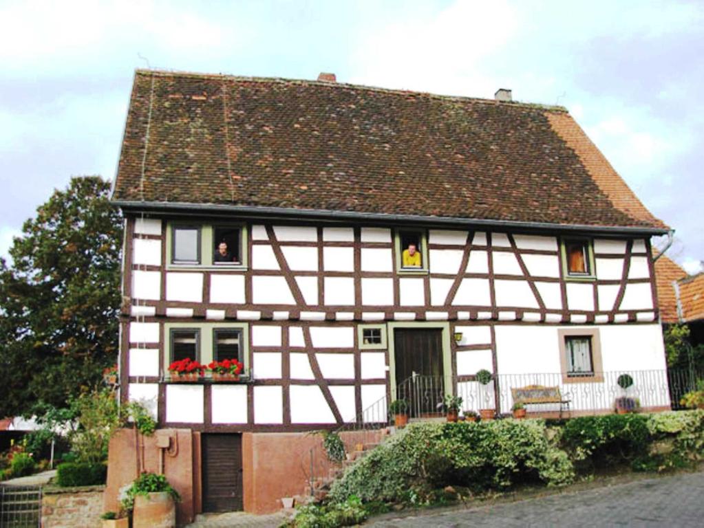 Séjour à la ferme Bauernhof Heist Zeller Str. 82 - 84 64753 Langen-Brombach