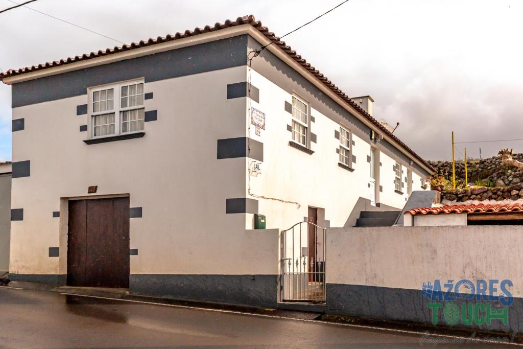 Casa do Tio Jose EN1-1A 44, 29, 9700-333 Doze Ribeiras
