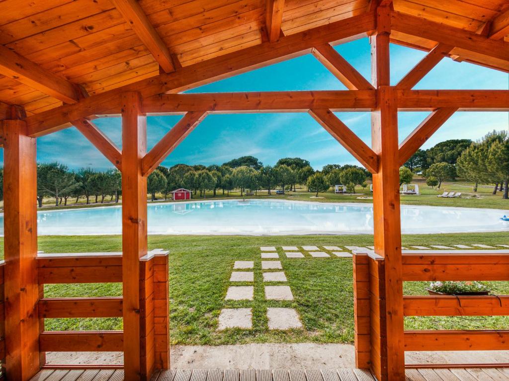 Séjour à la ferme Chalet do Lago Herdade Granja Baixo, Caminho Municipal 1061, 7425-148, Montargil 7425-148 Montargil