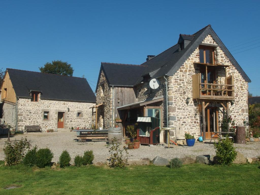 Séjour à la ferme Hof Mellon Kergus 22110 Plouguernével