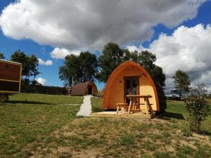 Séjour à la ferme Les Roulottes de la Ferme des Chanaux LIEU DIT BOUCHET PILLAC 43500 Saint-Julien-dʼAnce Auvergne