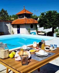Oryza Guest House& Suites