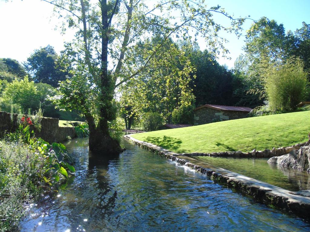 Séjour à la ferme Quinta da Chouza Agroturismo e Enoturismo Travessa do Tornadouro, nº 146 Molares Fermil D Basto 4890-413 Castelbuono