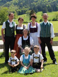 Séjour à la ferme Schneiderhof Urlaub auf dem Bauernhof Osterham 19 83233 Bernau am Chiemsee Bavière