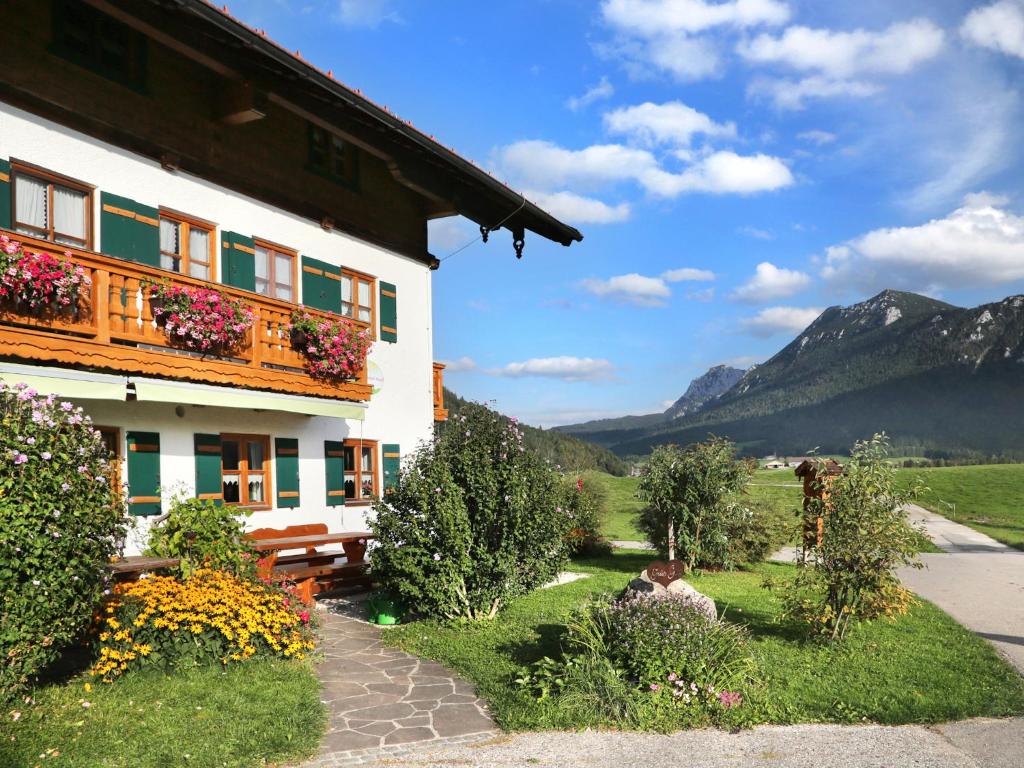 Séjour à la ferme Weissenhof - Chiemgau Karte Ed 4 83334 Inzell