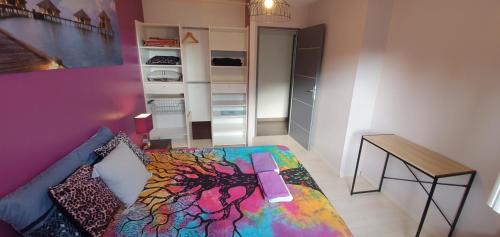 1 Chambre avec bureau et cuisine Montfaucon