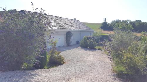 2 vraies chambres au calme dans maison plain-pied 105m2 avec piscine à Montfaucon