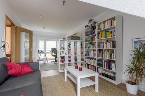 6537 Private Room