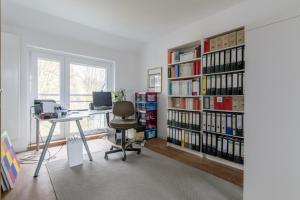 6537 Private Room