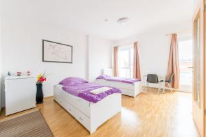 6564 Private Rooms North Fair