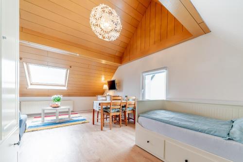6843 Privatzimmer mit eigenem Bad