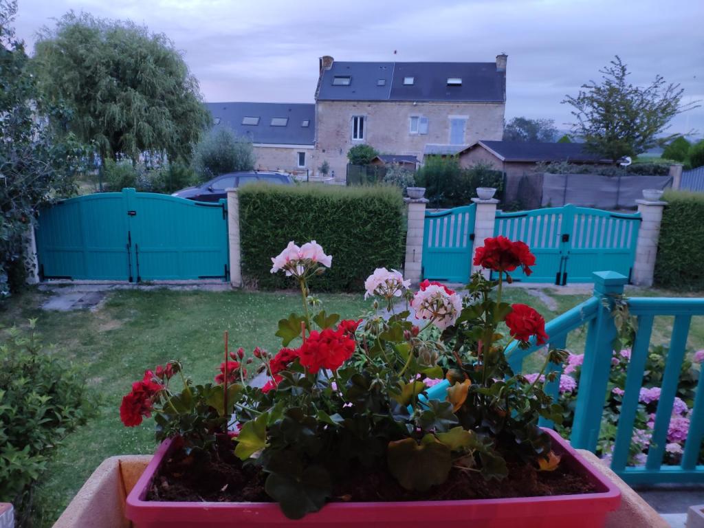 Séjour chez l'habitant A 15 mn ouest Caen 28 rue des lilas 14210 Noyers-Bocage