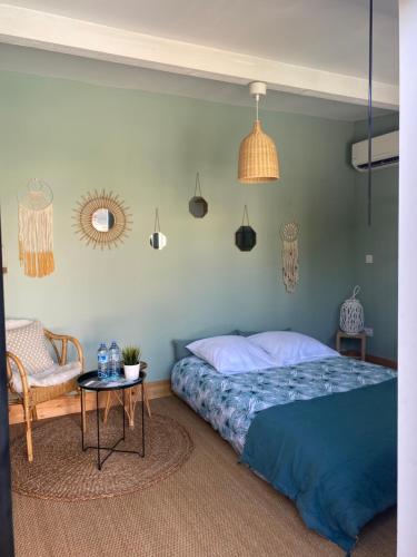 Adorable chambre d'hôte vue sur piscine