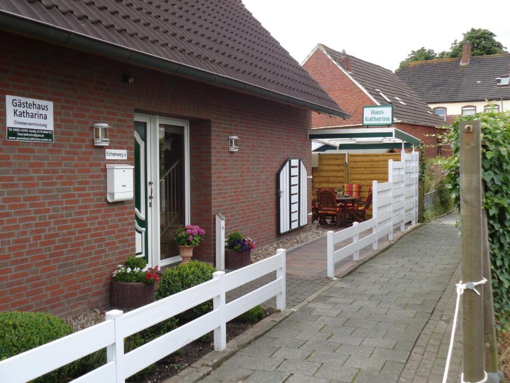 Bastan - Haus Katharina 6 Föhrenweg, 26725 Emden