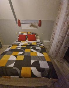 Belle chambre avec balcon