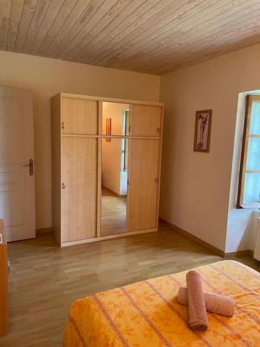 Belle chambre La Loube