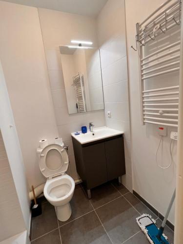 Belle chambre privée à 25 minutes de La Défense