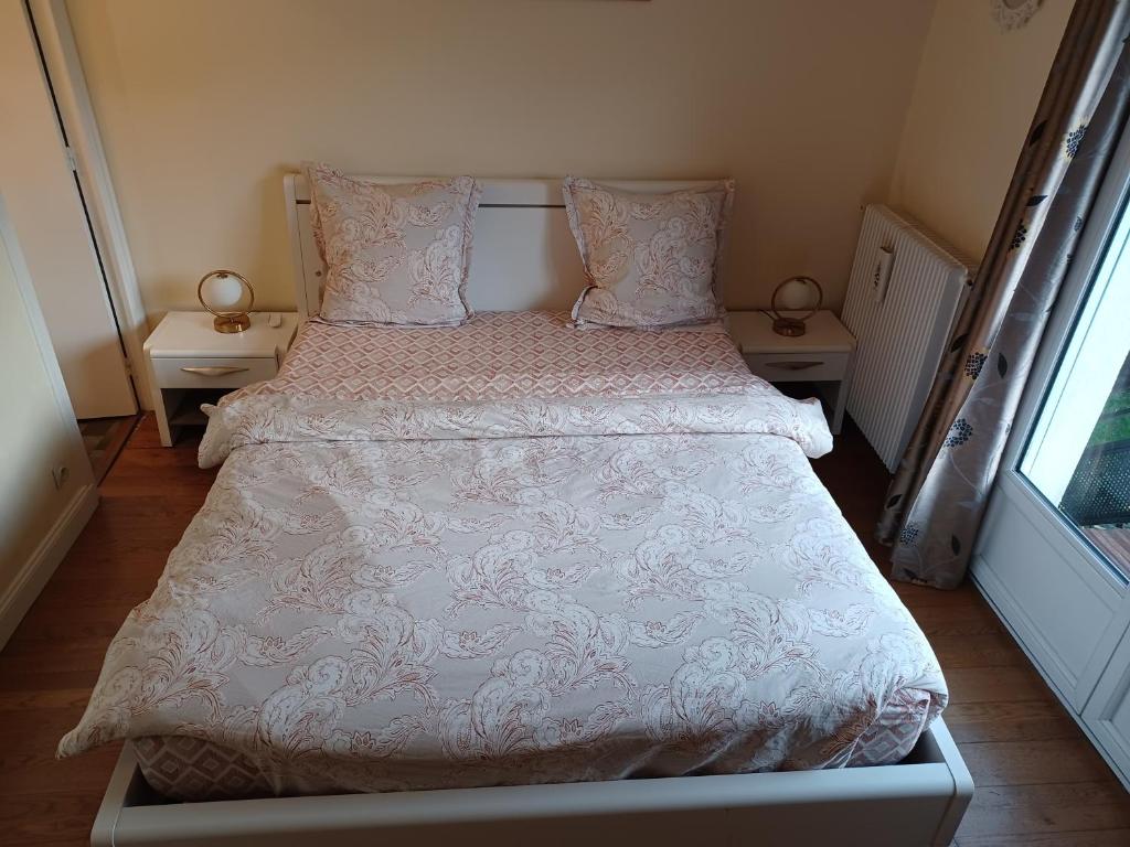 Belle chambre privée Calme et Zen. Rue Alfred de Musset, 93800 Épinay-sur-Seine