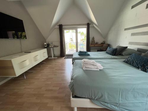 Belle chambre spacieuse et au calme