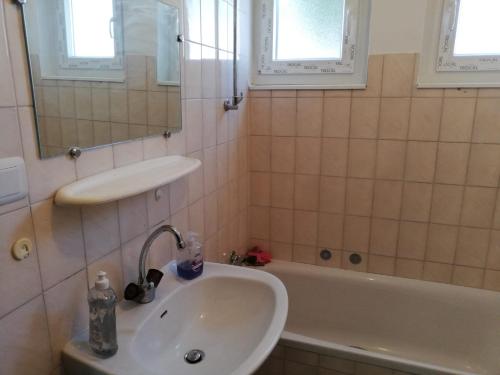 Calme, chambre privée équipée Nr 3-4