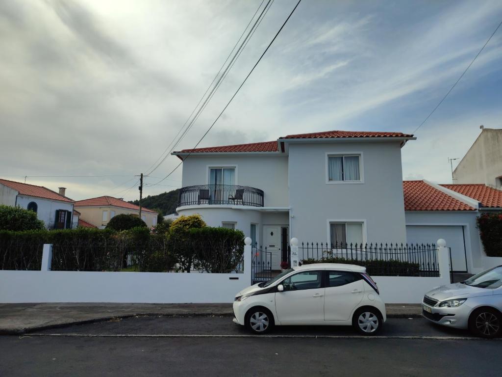 Casa da Isabelinha Rua Agostinho Cymbron, 22 Faja de Baixo - Ilha Sao Miguel, 9500-445 Ponta Delgada