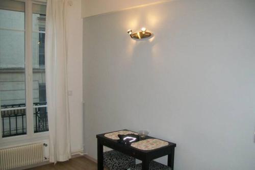 Chambre à 2 pas de MONTMARTRE