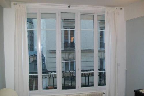 Chambre à 2 pas de MONTMARTRE