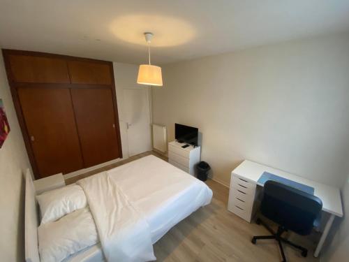 Chambre calme (Neptune)-Proche Gare & Hyper centre