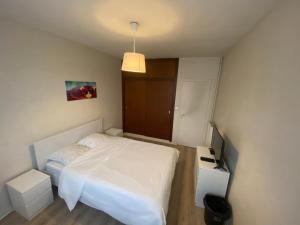 Chambre calme (Neptune)-Proche Gare & Hyper centre