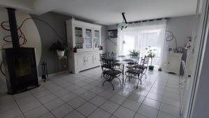 Chambre chez l'habitant au porte du Mans avec piscine
