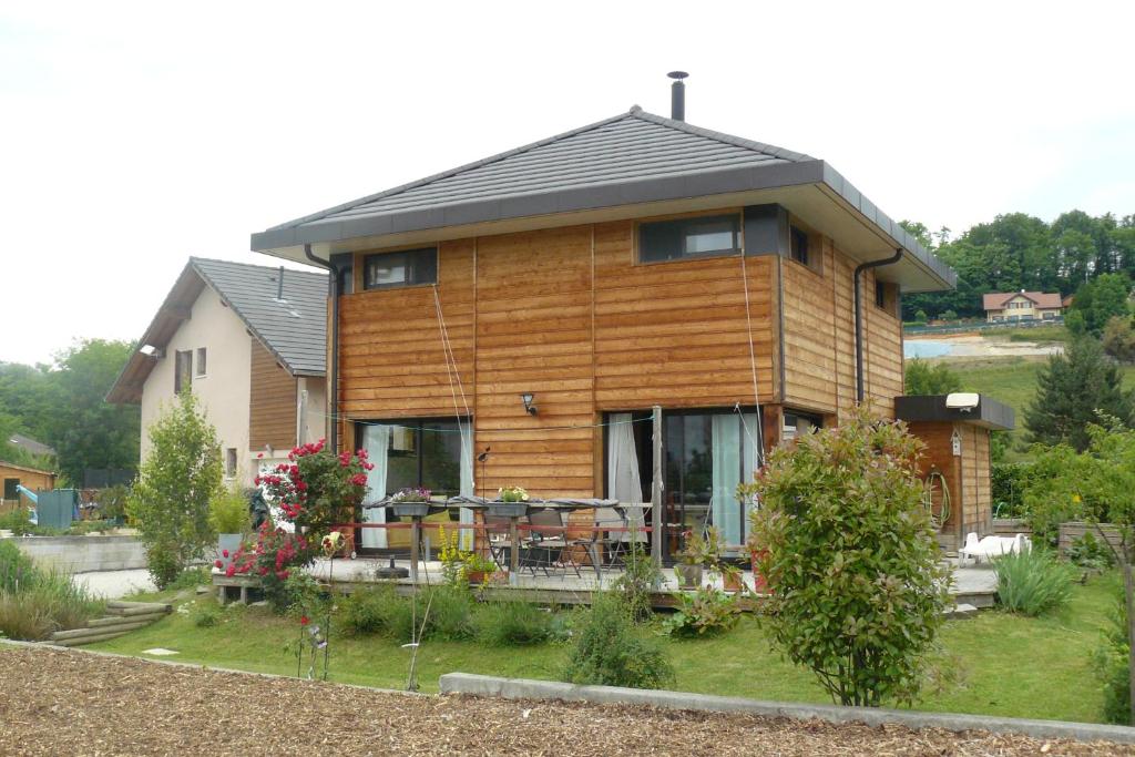 Séjour chez l'habitant Chambre chez l'habitant Chemin du Vernay 58 impasse du grenier à sel 74150 Hauteville-sur-Fier