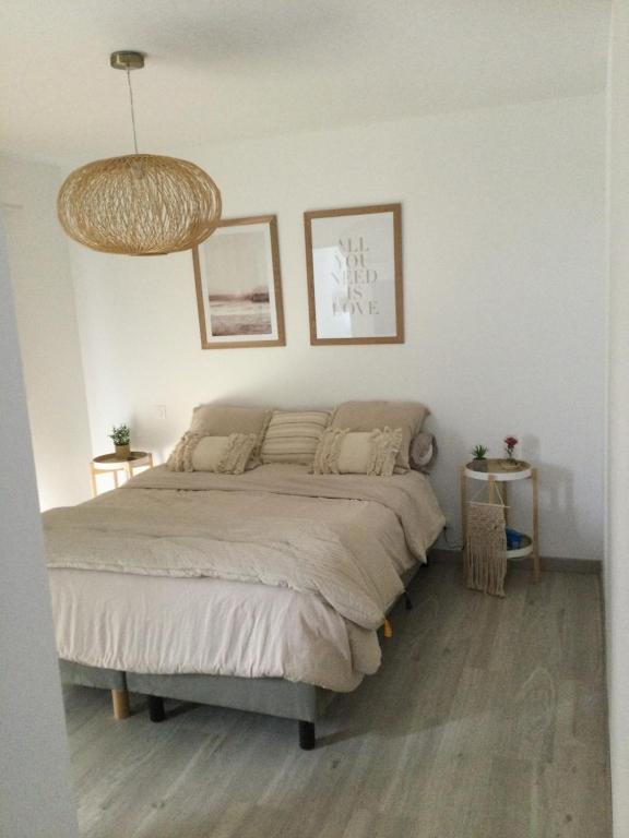 Chambre chez l habitant idéal 24h du Mans 4 Rue de la Noé gourde, 72220 Saint-Gervais en-Belin