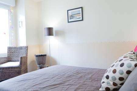 Chambre chez l'habitant - proche du centre - salle d'eau et WC privés