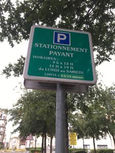 Chambre chez l'habitant sur petite place