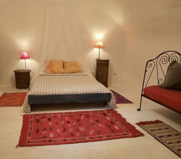 Séjour chez l'habitant chambre d'inspiration marocaine au coeur du village perché de SUZE Vieux Village 26400 Suze