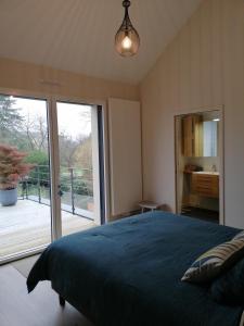 Chambre dans la maison de Mana - piscine- jacuzzi - garage pour moto